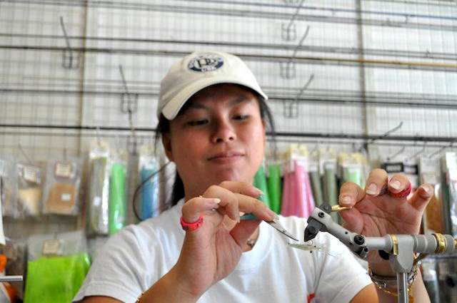 Jobina Chia – Guest Fly Tyer at the IFFF