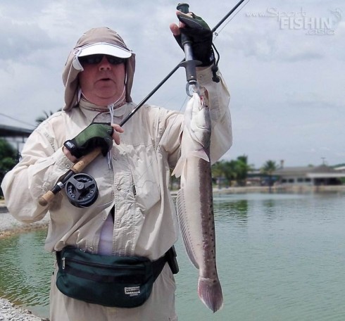 fly-fishing-giant-snakehead-jurassic-game-fishing-pond3