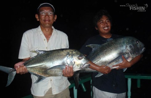One-of-the-exciting-part-of-jigging-for-Giant-Trevally-is-the-multiple-hook-ups