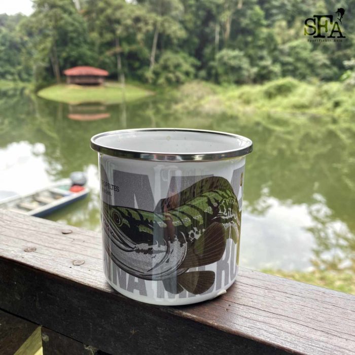 Lunch break spot with our special enamel mug